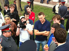 Police confront opposition protesters in Astrakhan. Source: Georgy Alburov