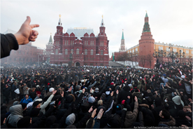 Football fans and ultranationalists gesture towards the Kremlin thumb. Source: Zyalt.livejournal.com