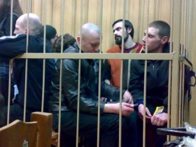 National Bolsheviks behind bars at the Tagansky District Court. Source: nazbol.ru