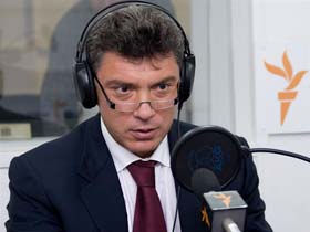 Nemtsov in studio.  Source: svobodanews.ru