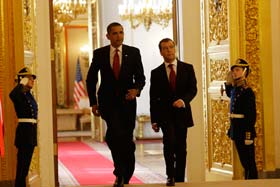 Obama Medvedev summit.  Source: kp.ru