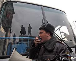 Police officer yelling during the March 31 rallies on Triumfalnaya Square. Source: Grani.ru/E. Mikheyevoy