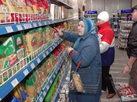 Russian grocery store.  source: rambler.ru