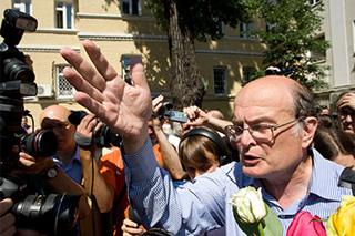 Yury Samodurov outside the Tagansky Court after hearing the court's ruling on July 12, 2010. Source: Kirill Lebedev/Gazeta.ru