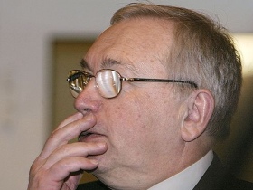 Vladimir Lukin.  Source: Kommersant newspaper